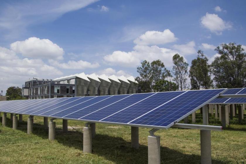 Generar 3.5 millones de KWh en energía limpia, meta de la UdeG en 2021