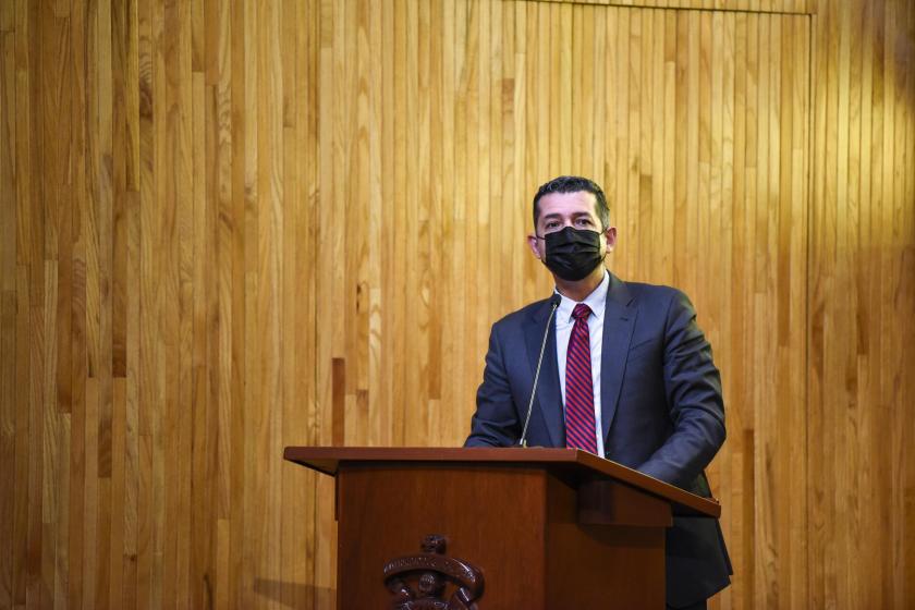 Políticos y gobernantes tienen poco aprecio por la educación en México: Guevara Niebla