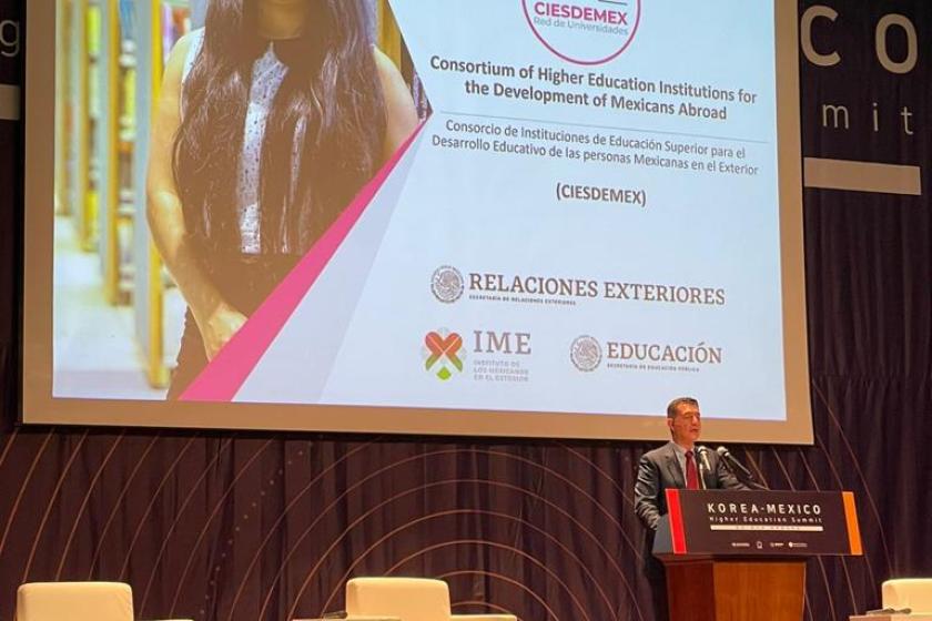 Presentan el CIESDEMEX en Cumbre de Rectores Corea-México