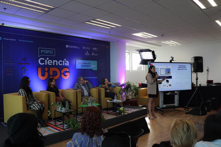 Premian a tesis de posgrados en Foro Ciencia UDG