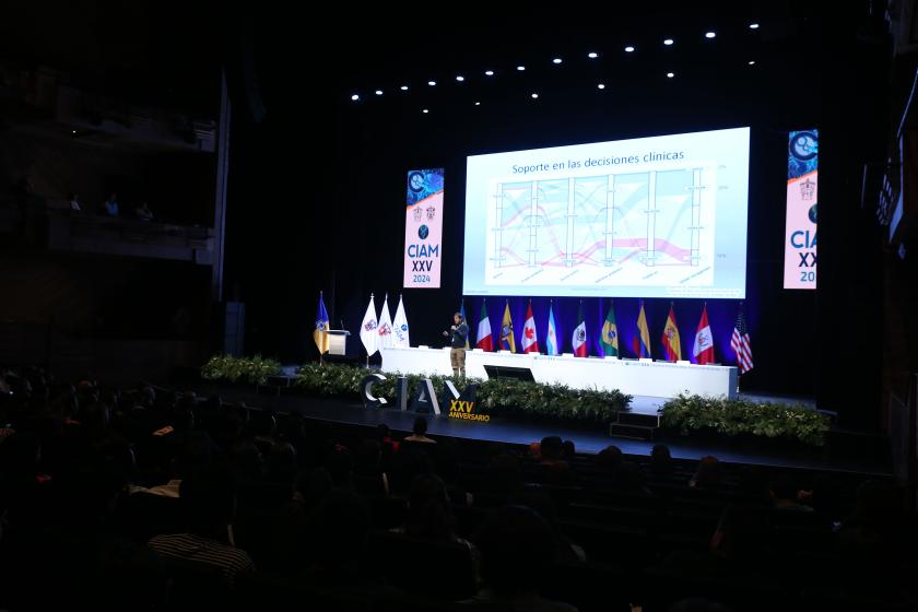 Dr. Pablo Parenti   