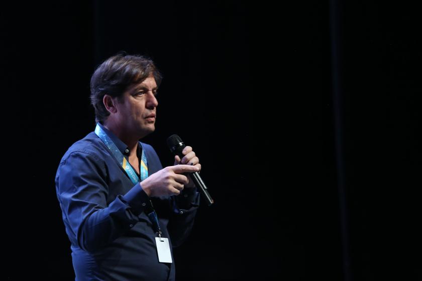Dr. Pablo Parenti   