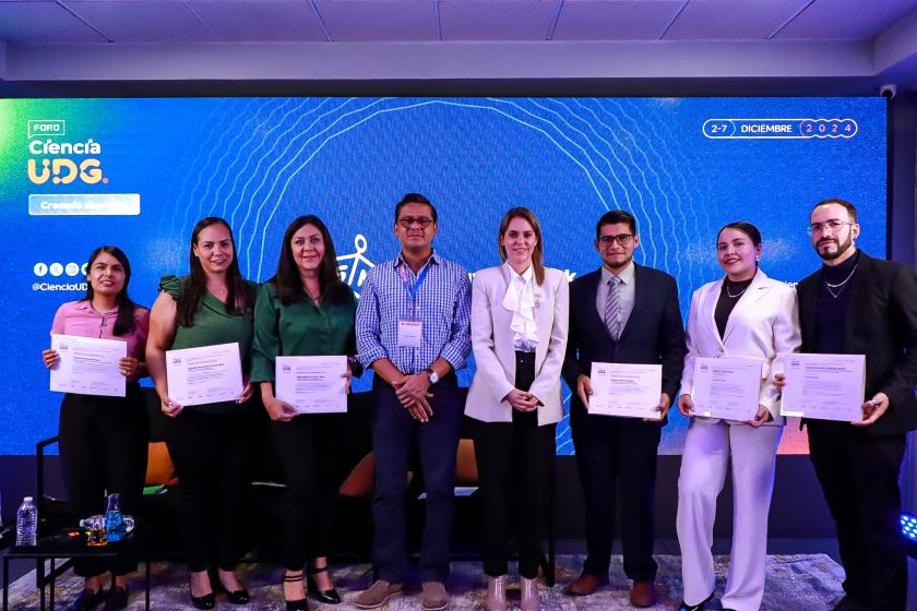 tercera edición del Concurso de Tesis
