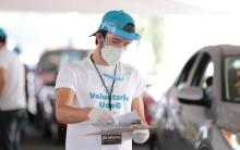  Aplican mil 950 vacunas a adultos mayores en el “Drive thru” del CUAAD
