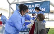 Aplican vacuna contra COVID-19 en campus de la UdeG en regiones Valles, Lagunas y Sierra de Amula de Jalisco