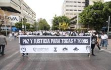 No podemos acostumbrarnos a la oscuridad, claman más de diez mil universitarios que exigen paz y justicia