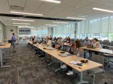 El taller se realizó del 18 al 20 de julio, en la Universidad de Wisconsin Ocho integrantes del Sistema de Educación Media Superior (SEMS) y del Museo de Ciencias Ambientales (MCA) de la Universidad de Guadalajara participaron de forma presencial y a distancia como profesores invitados por el Latin American, Caribbean, and Iberian Studies Program (LACIS), de la Universidad de Wisconsin (UW), en el taller “Summer teaching institute”, sobre el tema “Diseño sostenible: Re-configurando el paisaje de las ciudade