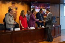 Entregan certificados de innovación y emprendimiento